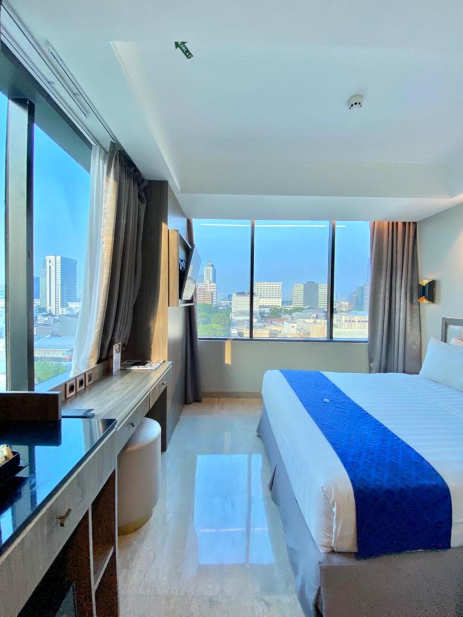 Arthama Tanah Abang Jakarta Buitenkant foto